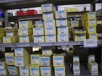 Inhoud van 2 meter stelling inhoudend diverse montage materiaal wo. schroeven - afbeelding 3 van  5