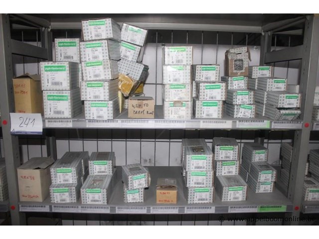 Inhoud van 2 meter stelling wo. divers bevestigingsmateriaal pgb fasteners - afbeelding 2 van  5