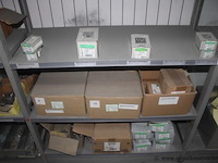Inhoud van 2 meter stelling wo. divers bevestigingsmateriaal pgb fasteners - afbeelding 3 van  5