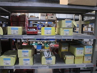 Inhoud van 2 meter stelling wo. diverse bevestigingsmaterialen pgb fasteners - afbeelding 2 van  4