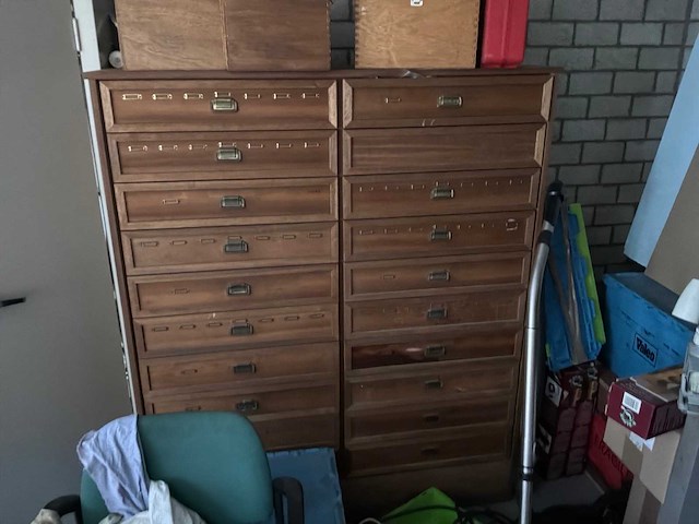 Inhoud van de bureauruimte - afbeelding 20 van  32