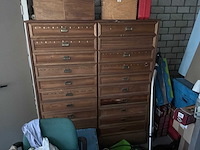 Inhoud van de bureauruimte - afbeelding 20 van  32