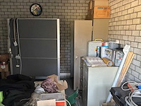 Inhoud van de bureauruimte - afbeelding 27 van  32