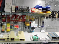 Inhoud van de stelling wo. post its, schriften, markeerstiften enz - afbeelding 2 van  3