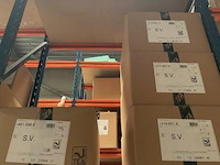 Inhoud van het rek bestaande uit dozen inh. crepin tea - afbeelding 1 van  2