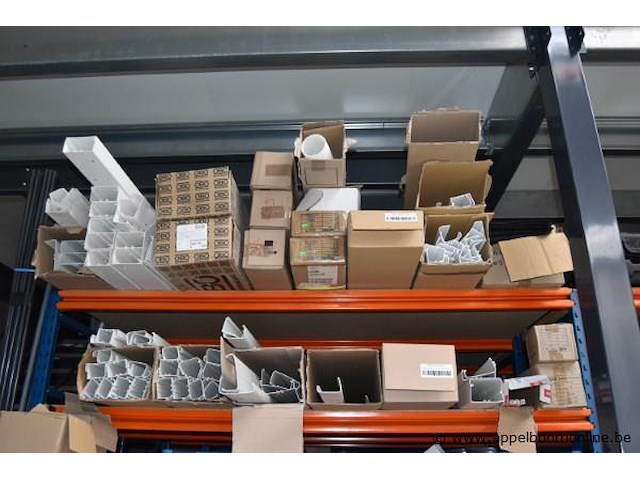 Inhoud van het rek lot diverse installatiematerialen, obo, walraven, teh92, khrq22m64t8 - afbeelding 3 van  9