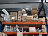Inhoud van het rek lot diverse installatiematerialen, obo, walraven, teh92, khrq22m64t8 - afbeelding 3 van  9