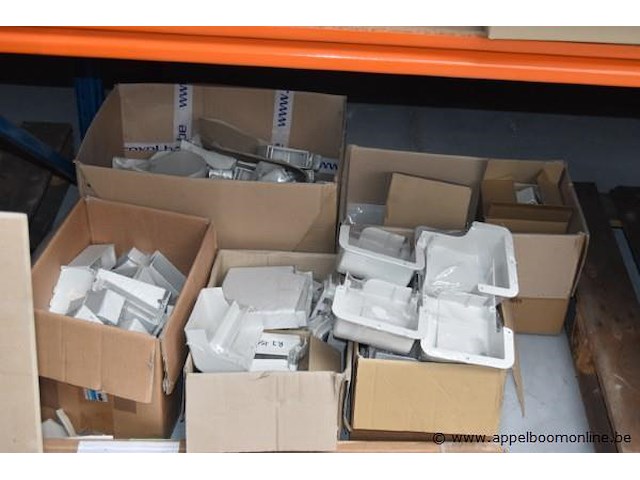 Inhoud van het rek lot diverse installatiematerialen, obo, walraven, teh92, khrq22m64t8 - afbeelding 4 van  9