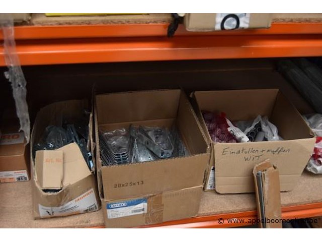 Inhoud van het rek lot diverse installatiematerialen, obo, walraven, teh92, khrq22m64t8 - afbeelding 7 van  9
