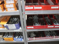 Inhoud van het rek wo. diverse bevestigingsmaterialen wo. pgb fasteners - afbeelding 3 van  6