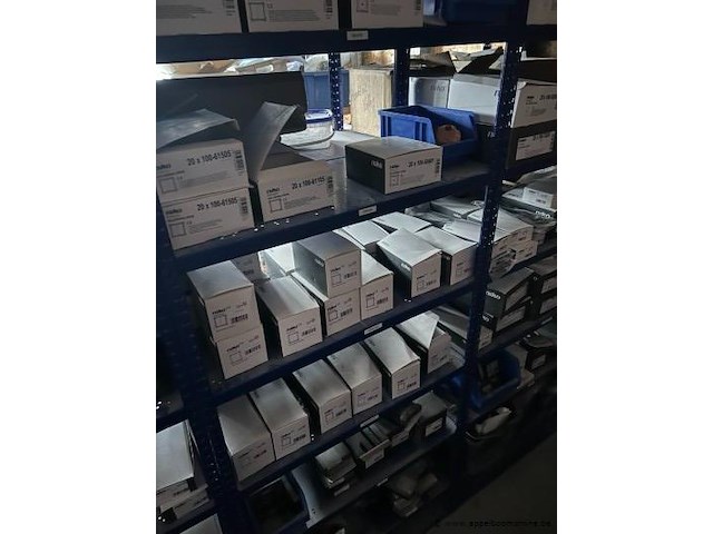 Inhoud van het rek wo. diverse elektriciteitsmaterialen - afbeelding 4 van  5