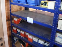 Inhoud van het rek wo. diverse schroeven - afbeelding 1 van  3