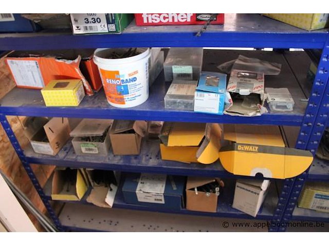 Inhoud van het rek wo. diverse schroeven - afbeelding 2 van  3