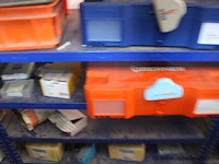 Inhoud van het rek wo. diverse schroeven - afbeelding 2 van  4