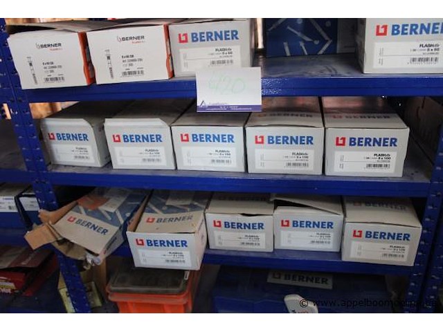 Inhoud van het rek wo. diverse schroeven - afbeelding 3 van  4