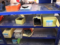 Inhoud van het rek wo. diverse schroeven - afbeelding 2 van  4