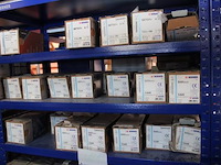 Inhoud van het rek wo. diverse schroeven - afbeelding 4 van  4