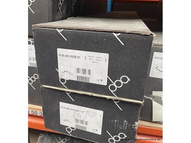 Inhoud van het rek wo. douchegrepen, badgrepen, enz - afbeelding 4 van  6