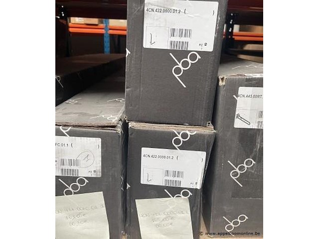 Inhoud van het rek wo. douchegrepen, badgrepen, enz - afbeelding 5 van  6