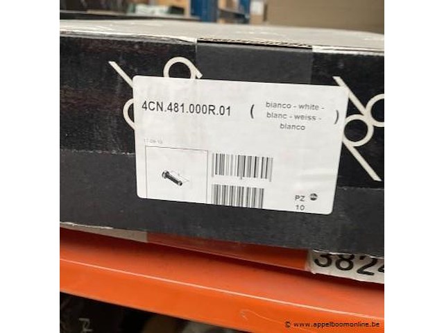 Inhoud van het rek wo. douchegrepen, badgrepen, enz - afbeelding 3 van  6