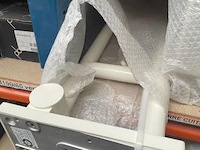 Inhoud van het rek wo. douchegrepen, badgrepen, enz - afbeelding 4 van  4