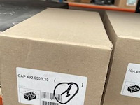 Inhoud van het rek wo. douchegrepen enz. - afbeelding 3 van  4