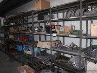 Inhoud van het rek wo. partij werkplaatsmateriaal en gereedschap - afbeelding 1 van  6