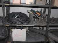 Inhoud van het rek wo. partij werkplaatsmateriaal en gereedschap - afbeelding 2 van  6
