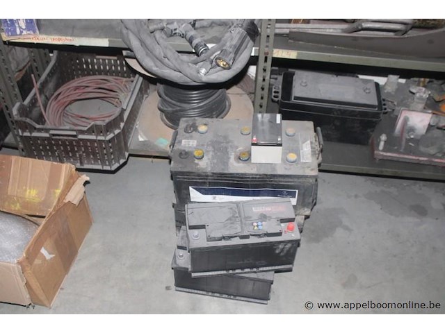 Inhoud van het rek wo. partij werkplaatsmateriaal en gereedschap - afbeelding 3 van  6