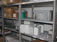 Inhoud van het rek wo. partij werkplaatsmateriaal en gereedschap - afbeelding 5 van  6