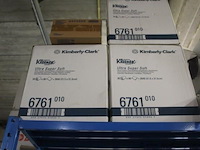 Inhoud van het rek wo. schoonmaakmiddelen - afbeelding 3 van  3