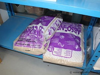 Inhoud van het rek wo. schoonmaakmiddelen - afbeelding 4 van  4