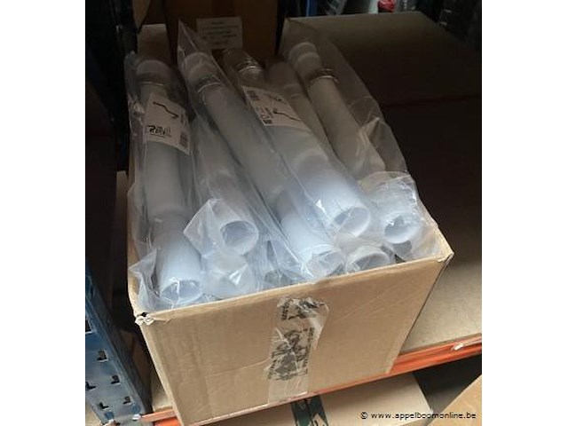 Inhoud van rek wo. diverse sifons, aflopen - afbeelding 7 van  7