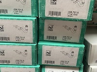 Inhoud van rek wo. diverse sifons, crepin - afbeelding 2 van  6