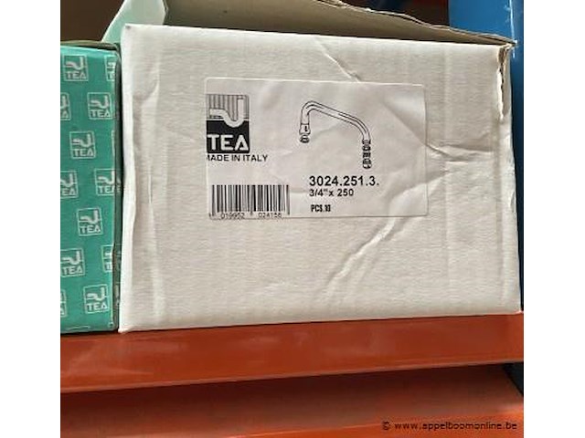 Inhoud van rek wo. diverse sifons, crepin - afbeelding 3 van  6