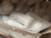 Inhoud van rek wo. diverse sifons, crepin - afbeelding 6 van  6