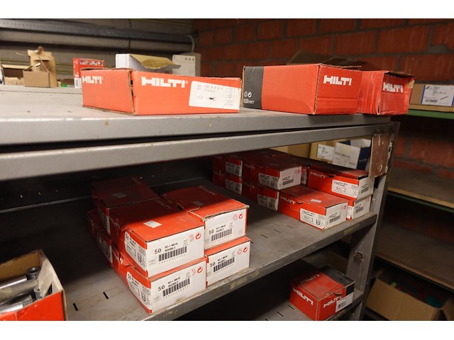 Inhoud verdiep magazijn - afbeelding 3 van  20