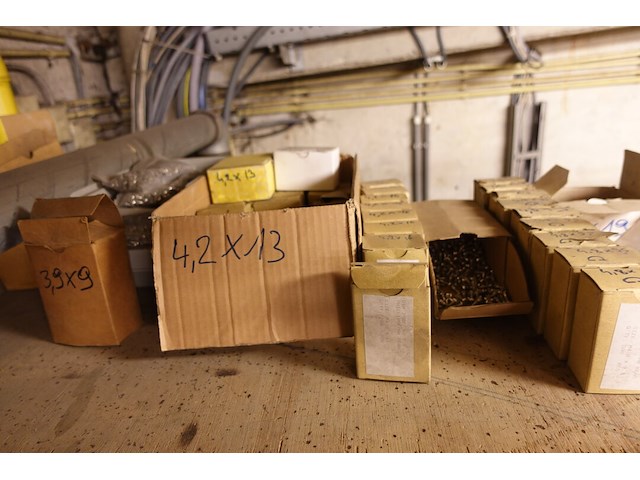 Inhoud verdiep magazijn - afbeelding 8 van  20