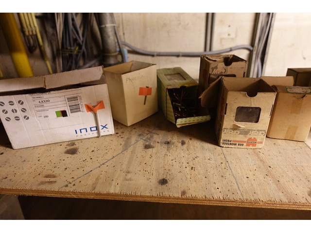 Inhoud verdiep magazijn - afbeelding 9 van  20