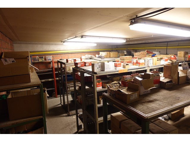 Inhoud verdiep magazijn - afbeelding 13 van  20