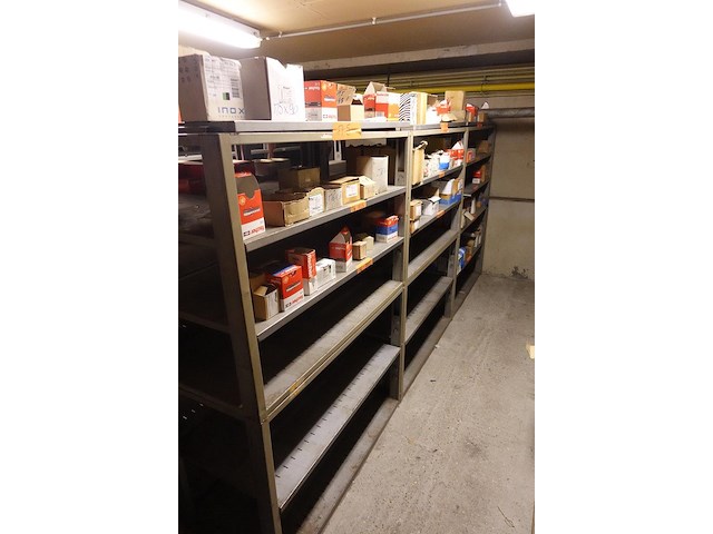 Inhoud verdiep magazijn - afbeelding 12 van  20