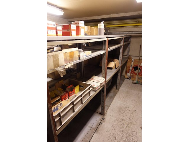 Inhoud verdiep magazijn - afbeelding 16 van  20