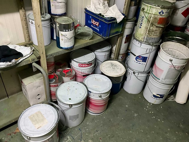 Inhoud verfspuitmagazijn - afbeelding 2 van  12