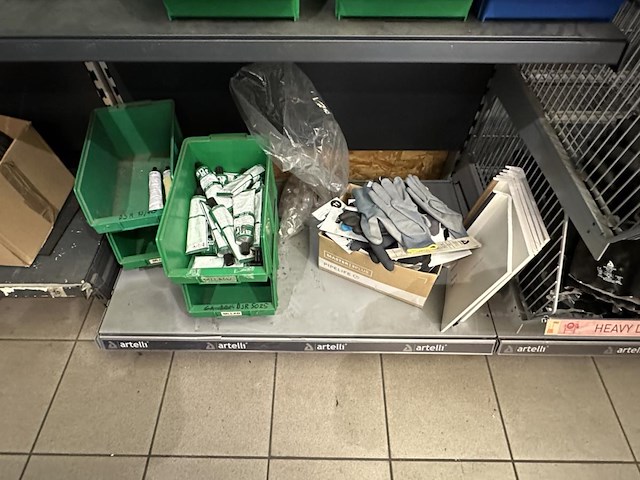 Inhoud volledig rek - afbeelding 4 van  9