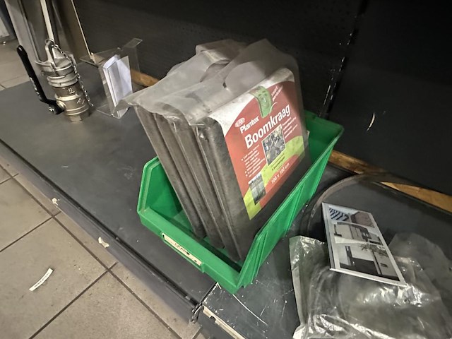 Inhoud volledig rek - afbeelding 8 van  9