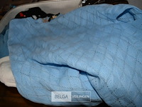 Inhoud wasmand partij div. kledij - afbeelding 5 van  5