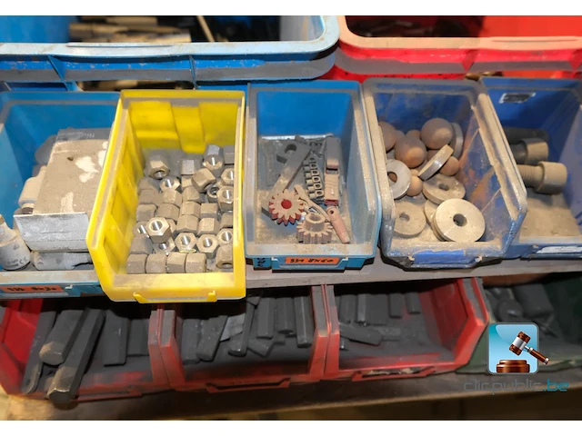 Inhoud werkbank - afbeelding 8 van  21