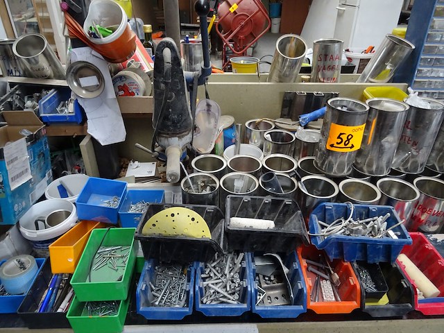 Inhoud werkbank - afbeelding 3 van  8