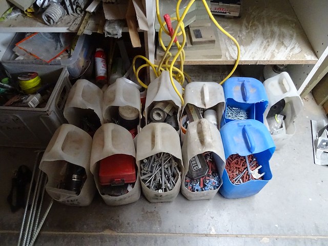 Inhoud werkbank - afbeelding 7 van  8