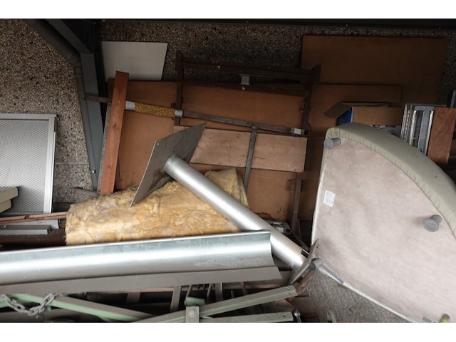 Inhoud zolder - afbeelding 3 van  11